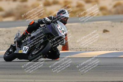 media/Feb-27-2022-CVMA (Sun) [[a3977b6969]]/Race 6 500 Supersport-350 Supersport (Holeshot)/